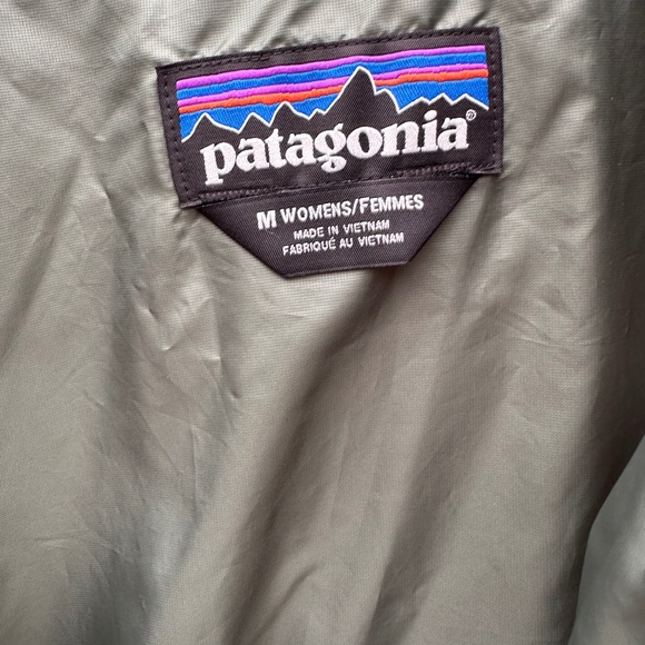 Patagonia Women's Nano Puff® Jacket Size: Medium Color: Green - Picture 2 of 7